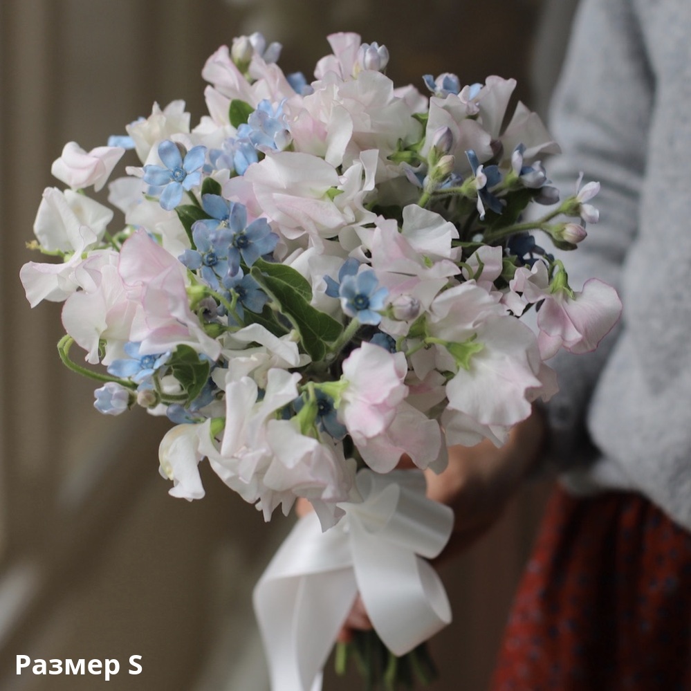 Sweet Pea with Oxypetalum Bouquet